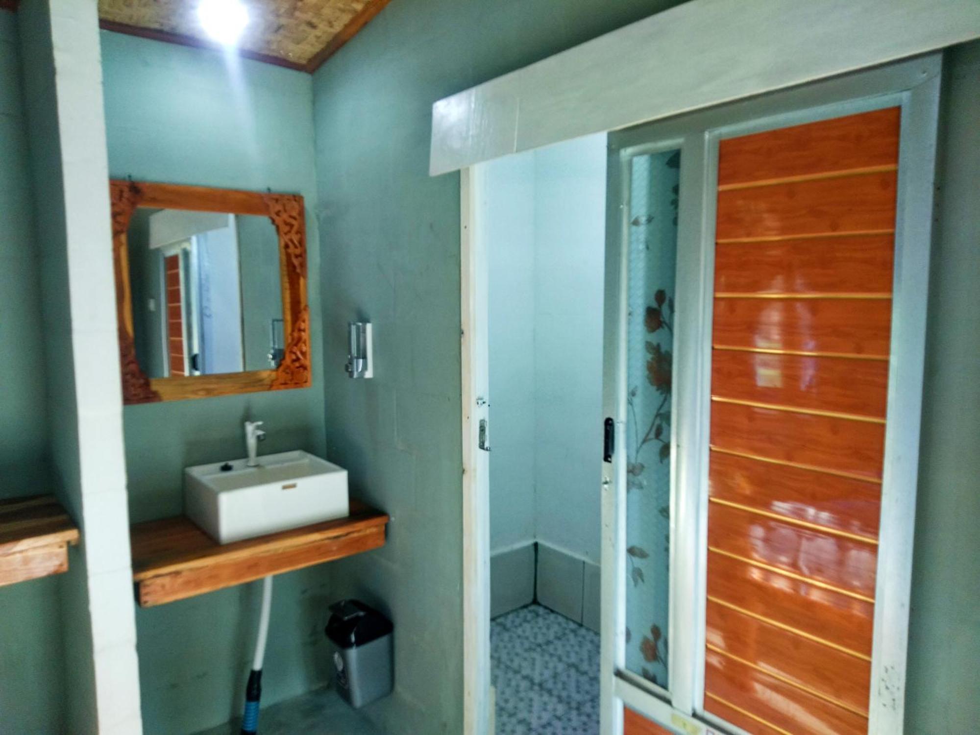 Wooden Kemiren Homestay Banyuwangi Banyuwangi  Exterior photo